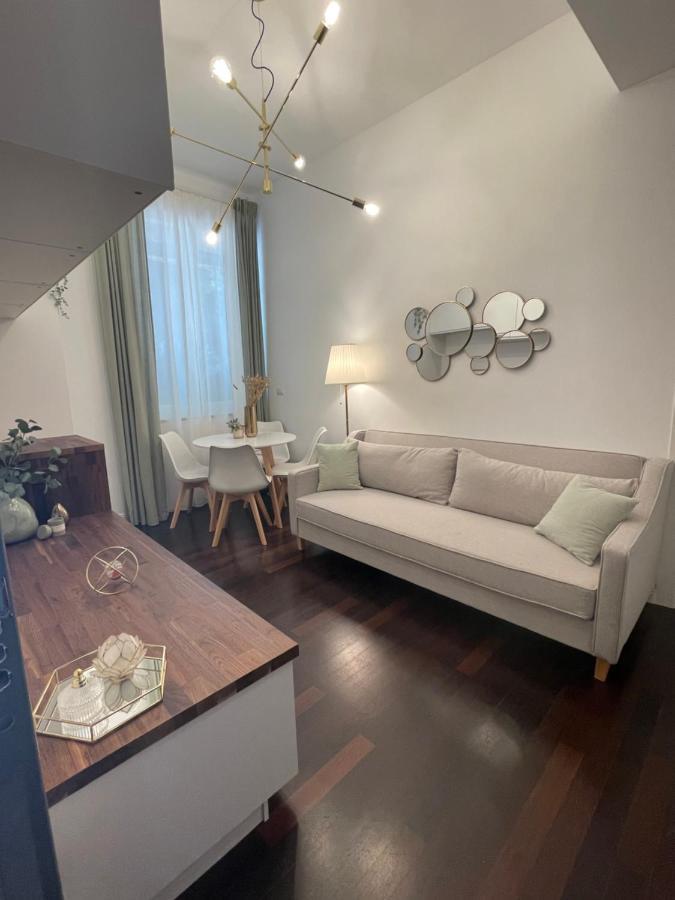 Ferienwohnung Bilocale Di Prestigio: Milano Centro Exterior foto