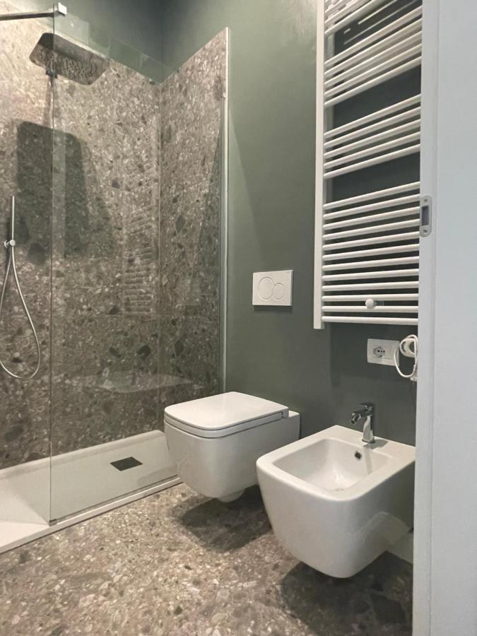 Ferienwohnung Bilocale Di Prestigio: Milano Centro Exterior foto